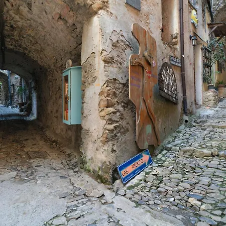Casa Wilmot Bussana Vecchia
